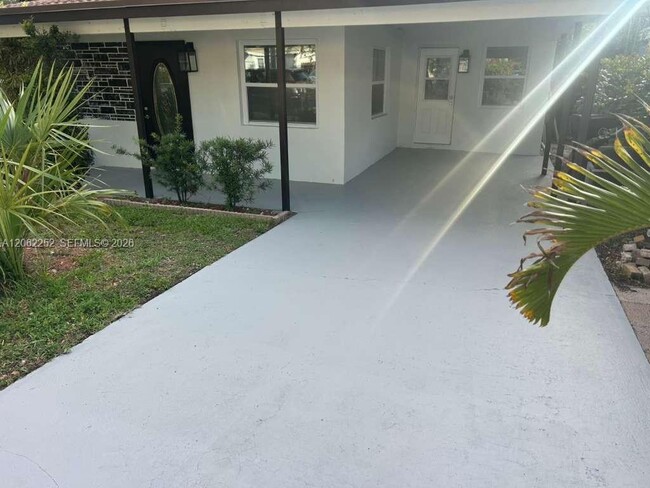 Photo - 535 NW 23rd Ave