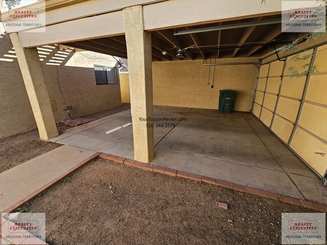 Photo - Los Reales & Cardinal area 2/2 with A/C & covered parking