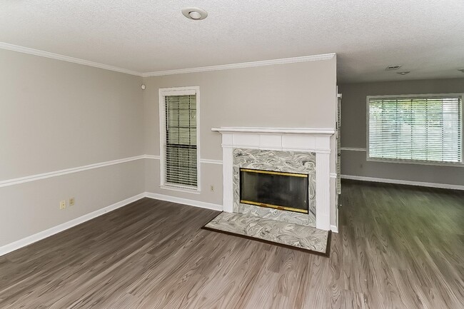 Photo - 7253 Leeward Cove