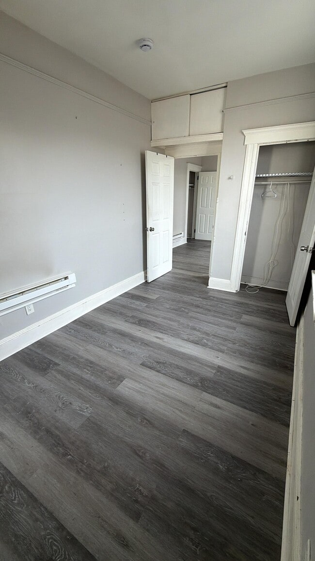 34 Clerk St 3R - 36 Clerk St Unit 3R