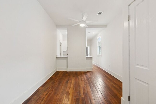 Photo - 2320 St Andrew St Unit 2320