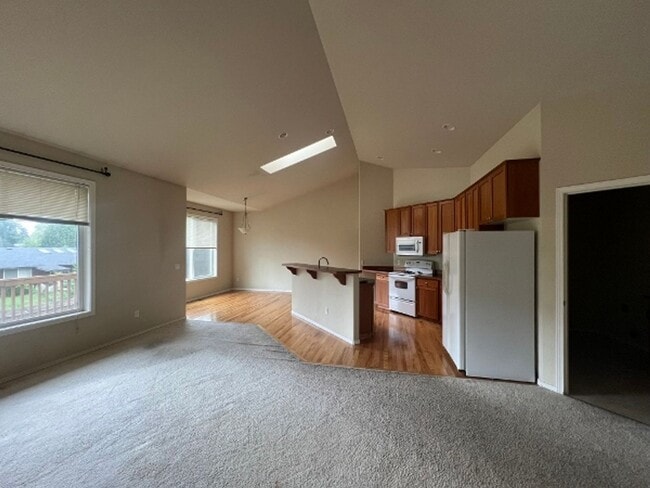 2600 Farmer Ln SE