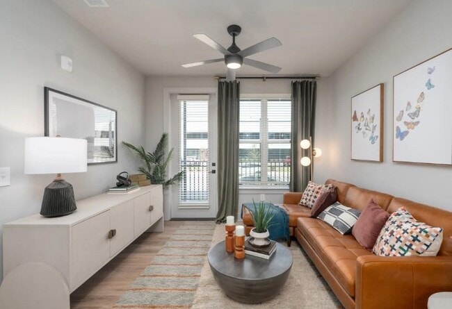 Photo - 1400 Laurel Crossing Pkwy NE Unit 1105