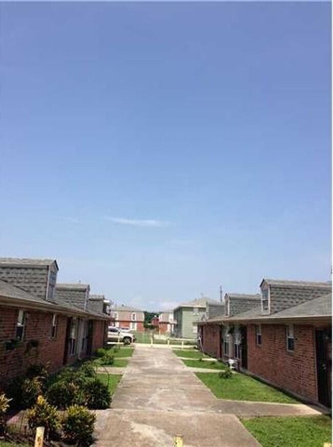 Photo - cdb4110 Unit 1