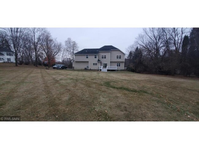 Photo - 25200 Yellowstone Trail