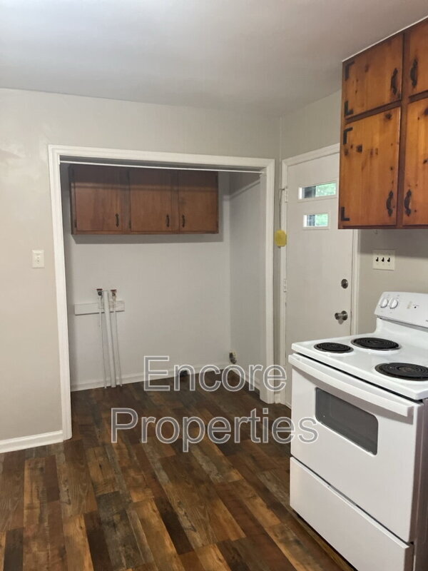 Photo - 2222 McKnight Mill Rd