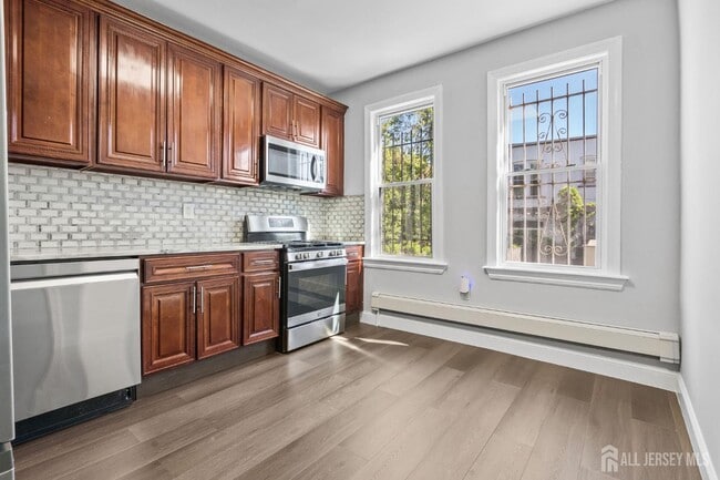 Photo - 126 Wade St Unit 1