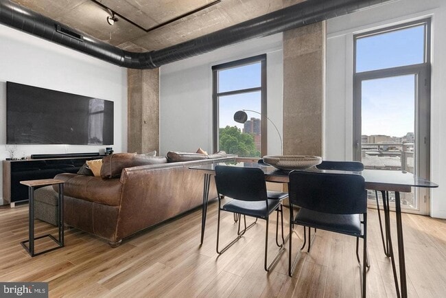 Photo - 113 N Bread St Condo Unit 3H6