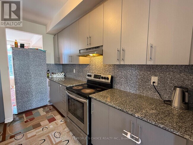 Photo - 22 Queenpost Dr