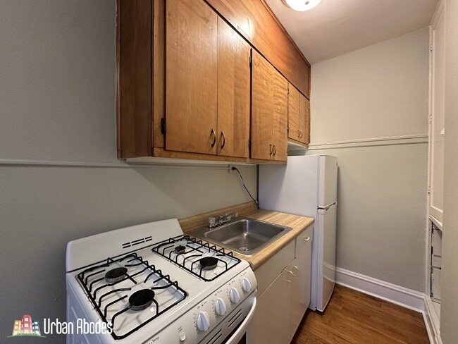 Photo - 4635 N Paulina St Unit J05W