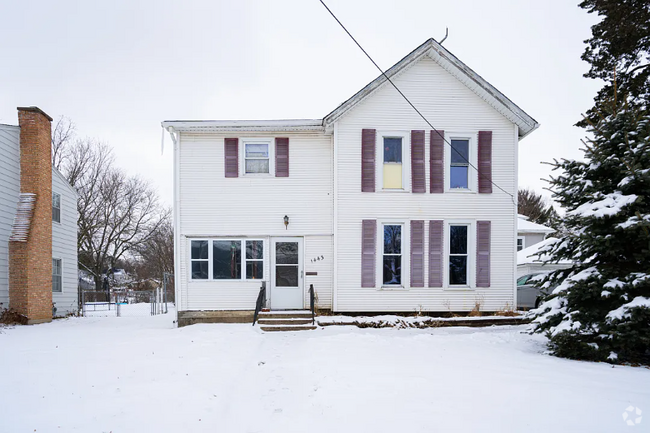 Building Photo - 1443 S Walnut Ave Rental