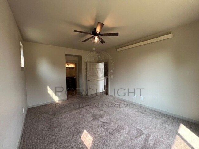 Photo - 2200 Greenview Cir Unit 1