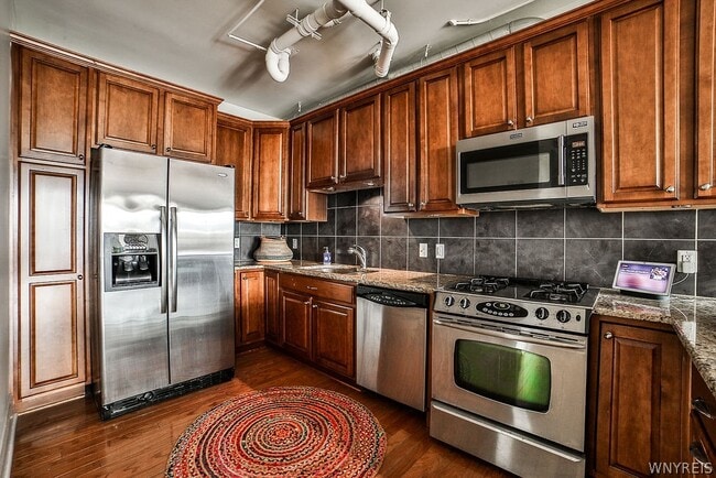 Photo - 132 Lakefront Blvd