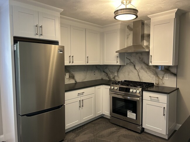 Photo - 18 Ashcroft St Unit 301