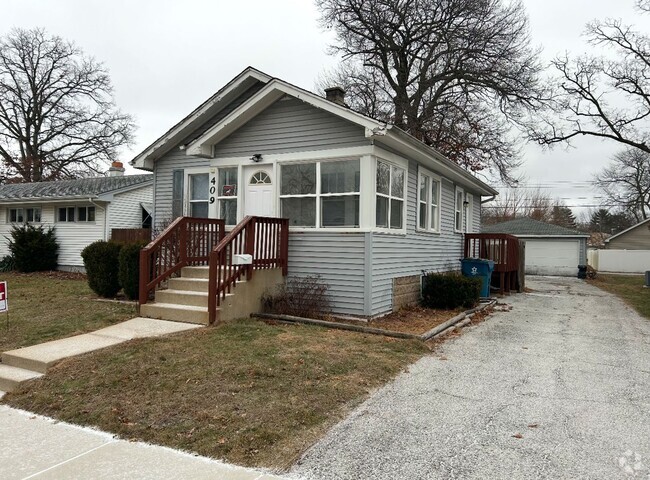 Building Photo - 409 N Dwiggins St Rental