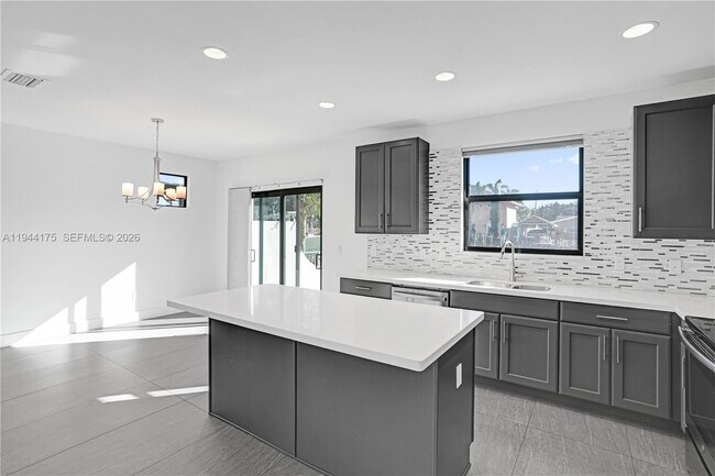 Photo - 4518 E Aqua Bella Ln