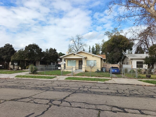 Photo - 3035 E El Monte Way