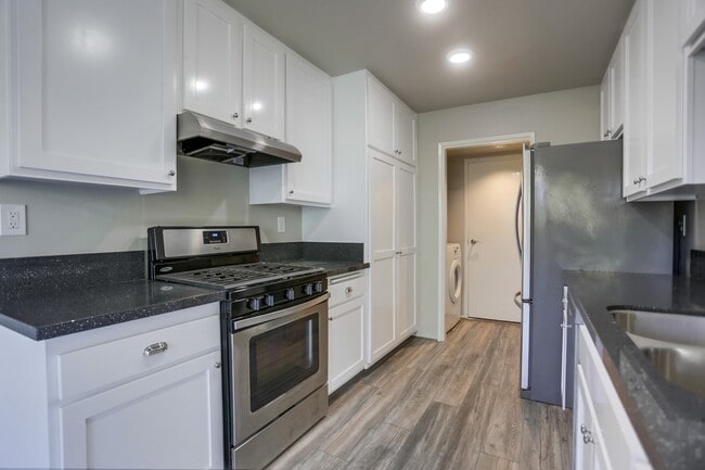 Photo - 2 Bedroom Oceanside Condo, with Private Ya...