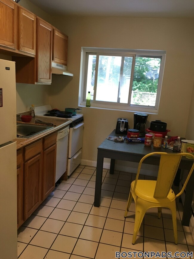 Photo - 65 Chiswick Rd Unit 3