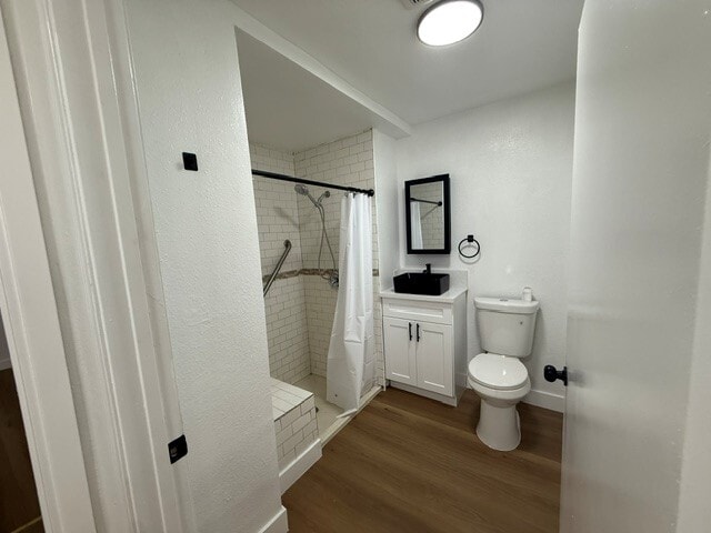 Photo - 8901 1/2 Holmes Ave