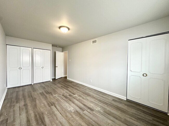 Photo - 7500 Morganford Rd