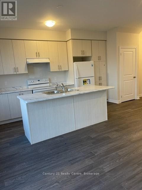 Photo - 6 Mockingbird Ln