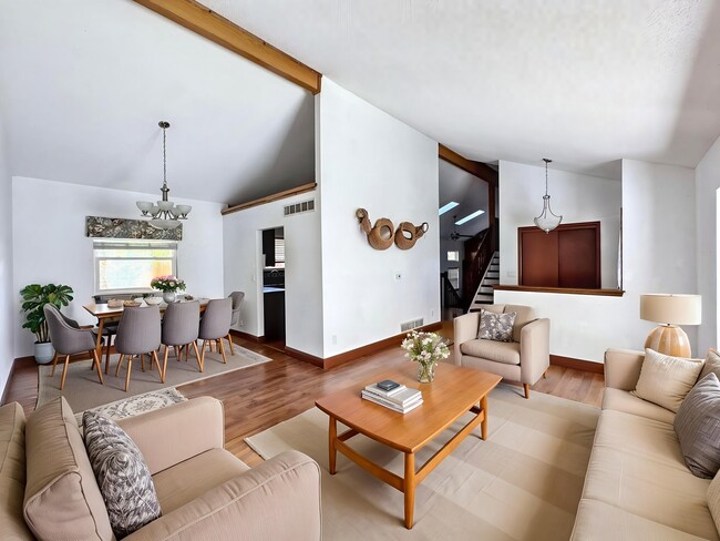 Photo - 18203 E Berry Dr