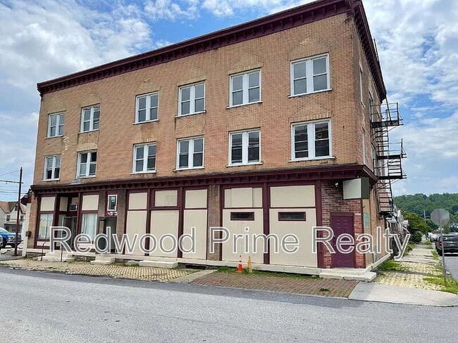 Building Photo - 2901 Maple Ave