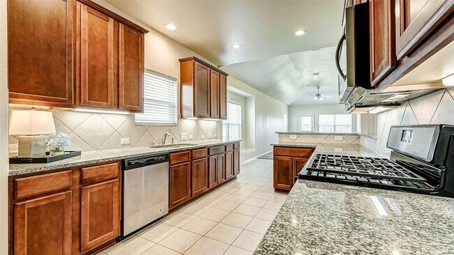 Photo - 32706 Oak Heights Ln
