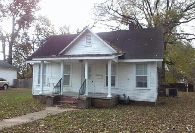 Building Photo - 521 W Hale Ave Rental