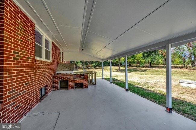 Photo - 1008 Garrisonville Rd