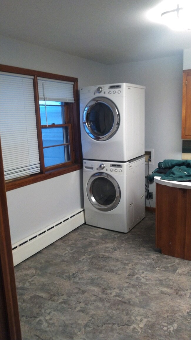 in apartment laundry - 515 3rd Ave NW Unit 515