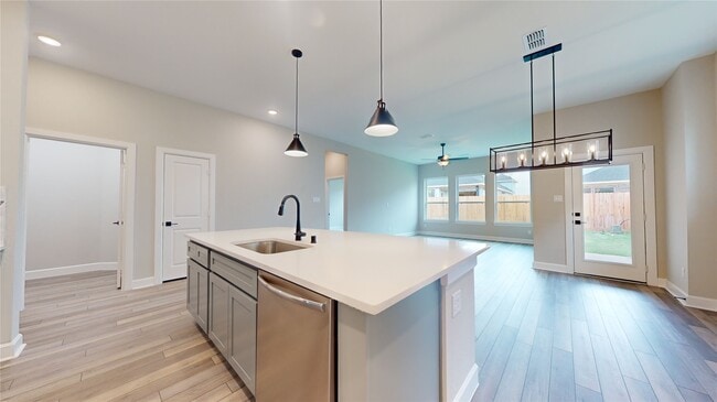 Photo - 122 Hazelnut Dr
