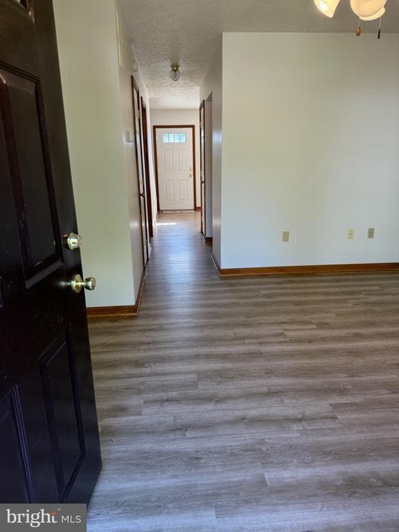 Photo - 212 W Whitlock Ave