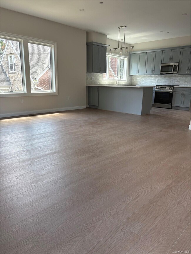Photo - 109 Palisade St Unit 1