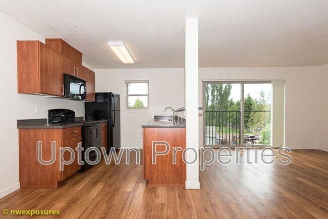 Photo - 4820 SW Tucker Ave Unit APT 411