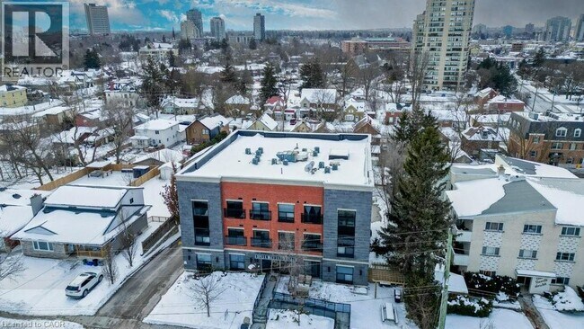 Photo - 15 Devitt Ave S Unité 302