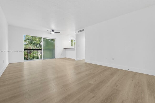 Photo - 12101 NE 6th Ave Unit 6