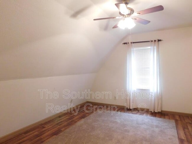 Photo - 108 Stanton Ln