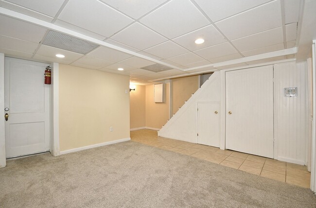 Photo - 2106 West St Unit Lower Level