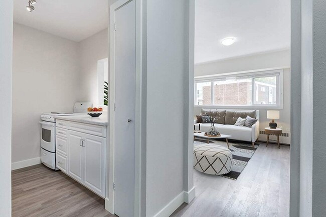 Photo - Crescent Towers