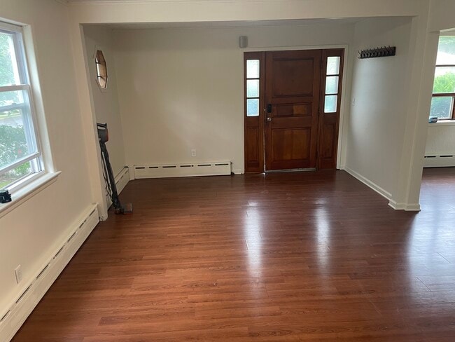 Photo - 253 Harrison St