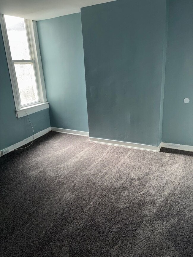 Photo - 1633 Westwood Ave