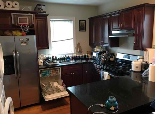 Building Photo - 1293 Cambridge St Unit 3L