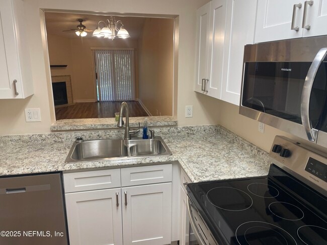 Photo - 85 Debarry Ave Unit 1061