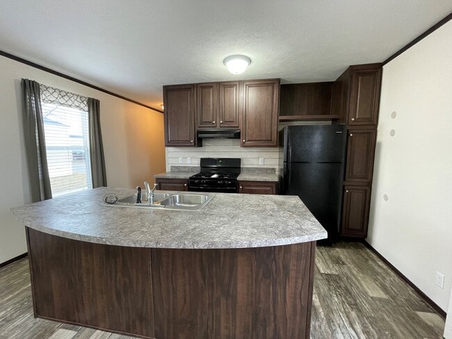 Building Photo - 235 Schirra Ave