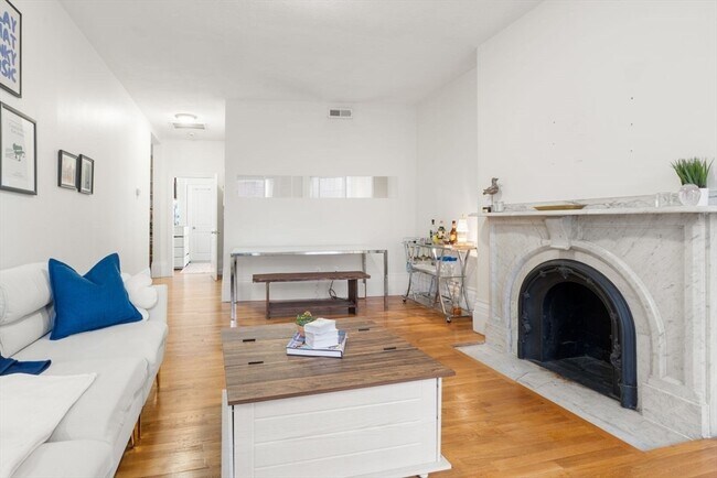 Photo - 62 W Cedar St Unit 1