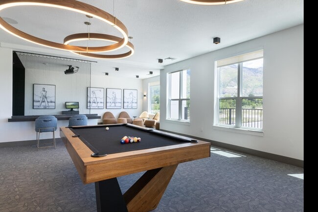The Grandeur | Game Room