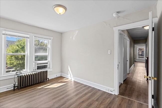 204 N Broadway