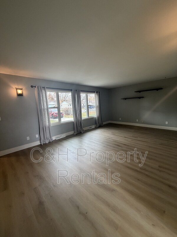 Photo - 915 Avenue F House